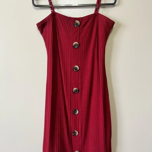 Dress - Picture 2 of 4